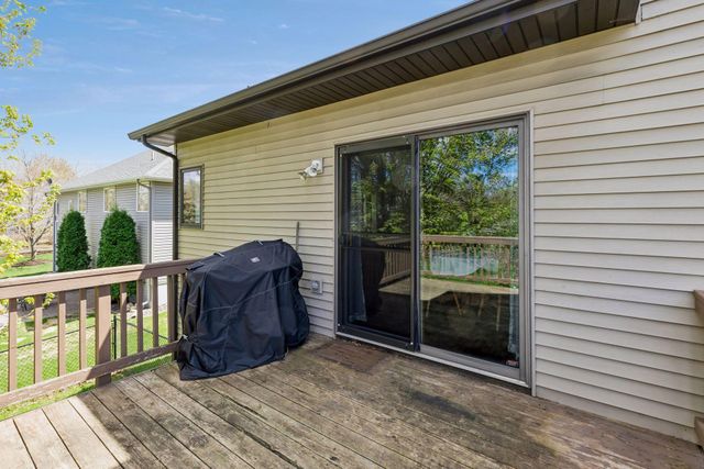10916 Timberline Drive N, Champlin, MN 55316
