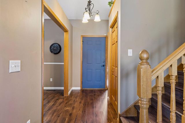 10916 Timberline Drive N, Champlin, MN 55316