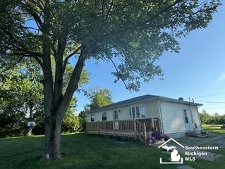 13091 Rosedale Boulevard, Carleton, MI 48117