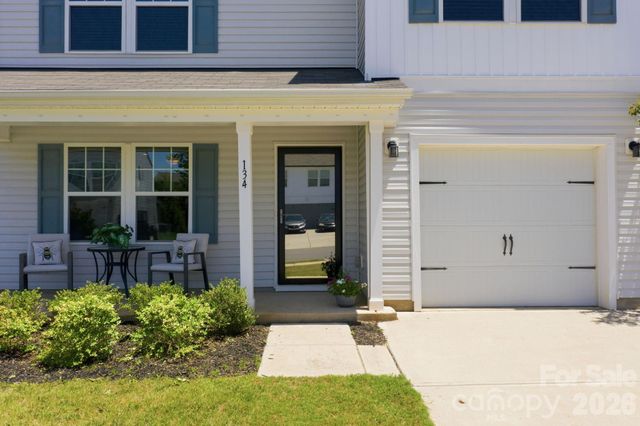 134 Clove Hitch Drive, Statesville, NC 28677