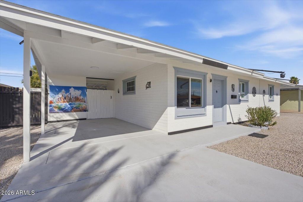 Image 4 of property listing at 2026 E ORANGE Street, Tempe, AZ 85281