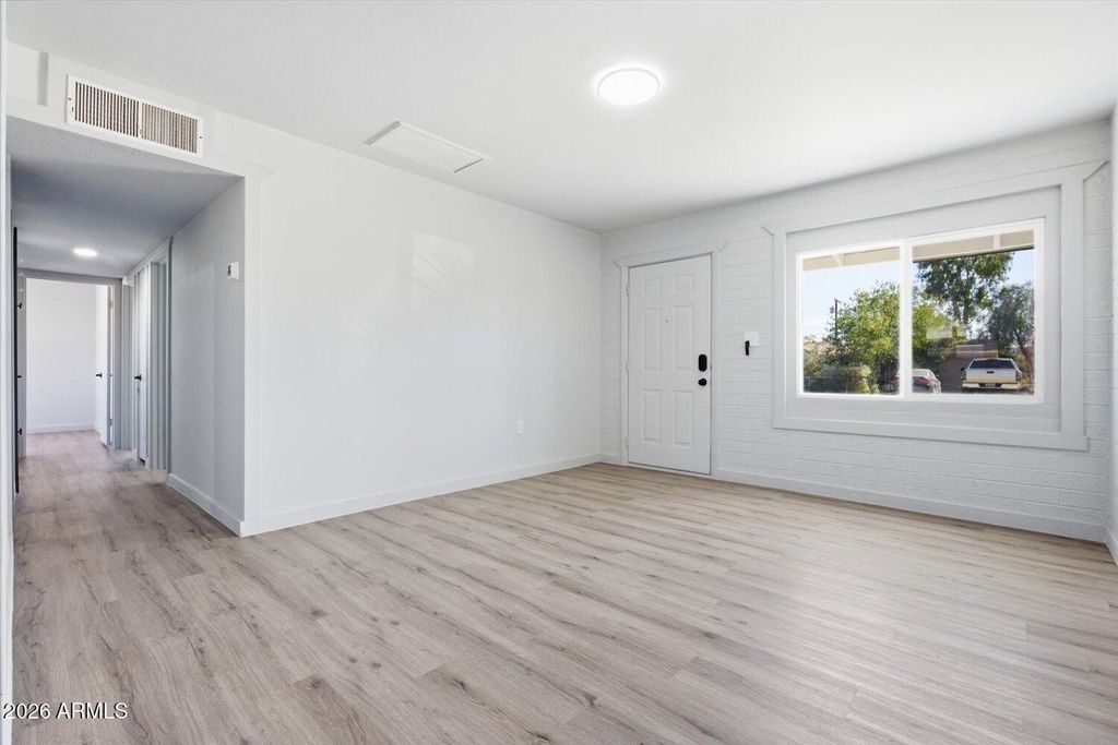 Image 5 of property listing at 2026 E ORANGE Street, Tempe, AZ 85281