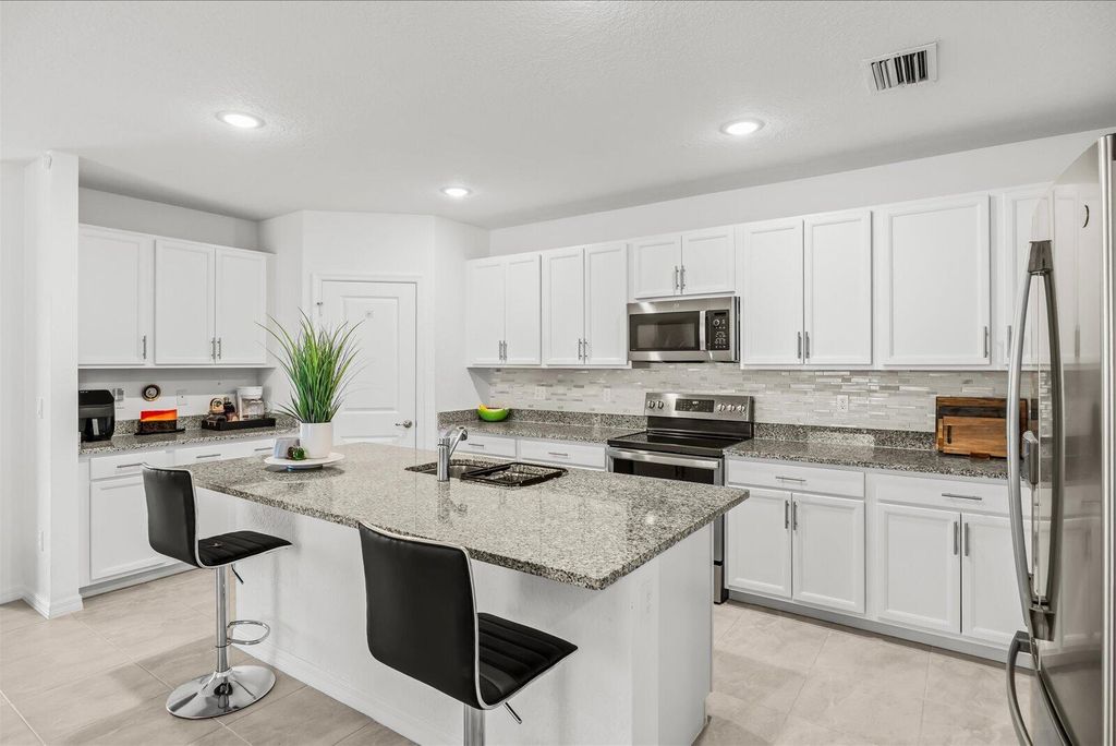 837 SW CALIFORNIA Boulevard, Port St. Lucie, Port St Lucie, FL 34953