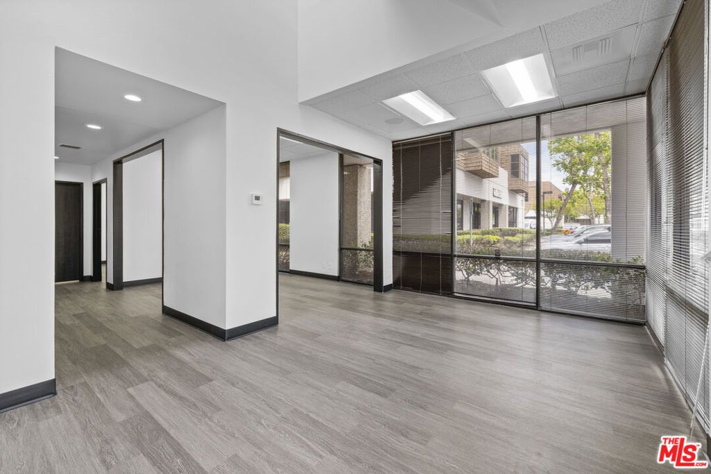1570 N Batavia Street C3, Orange, CA 92867 — photo 3
