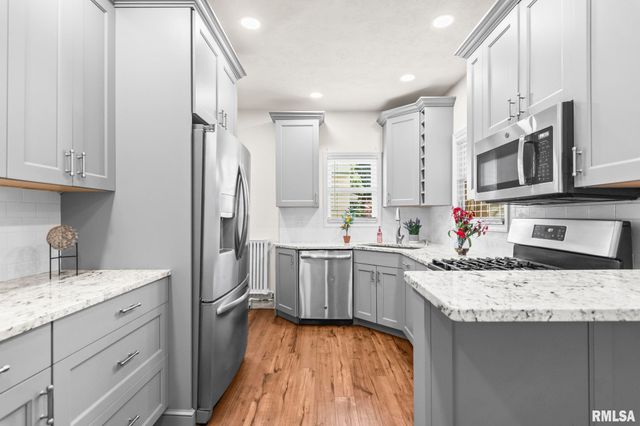 125 WESTMINSTER Street, Jacksonville, IL 62650