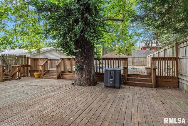 125 WESTMINSTER Street, Jacksonville, IL 62650