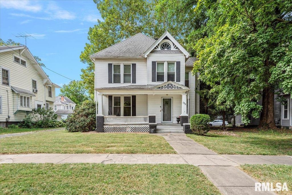 125 WESTMINSTER Street, Jacksonville, IL 62650