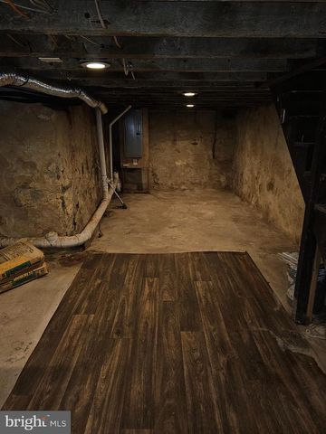 2539 N NATRONA ST, Philadelphia, PA 19132