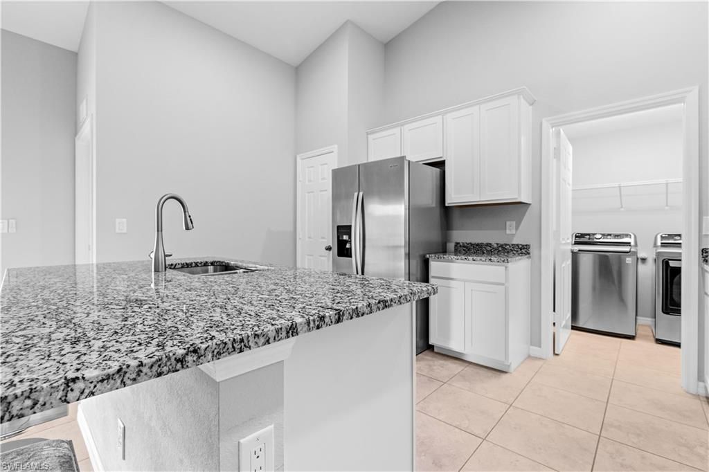 Image 10 of property listing at Address unavailable.