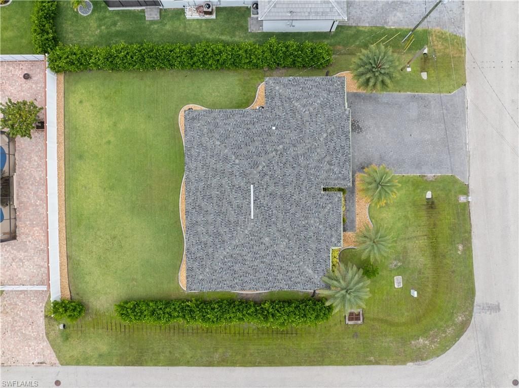 Image 33 of property listing at Address unavailable.