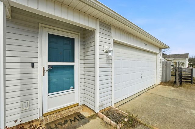 209 Cabana Way, Crestview, FL 32536