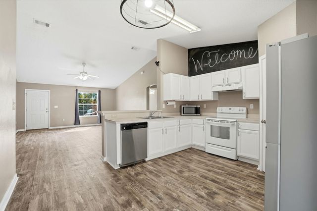 209 Cabana Way, Crestview, FL 32536