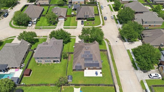 2002 Water Oak Drive, Pearland, TX 77581