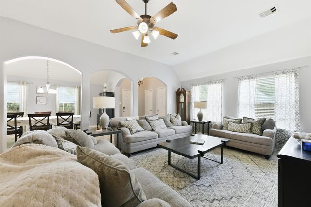 2002 Water Oak Drive, Pearland, TX 77581