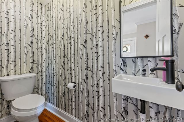 502 Oakridge Avenue, Fayetteville, NC 28305