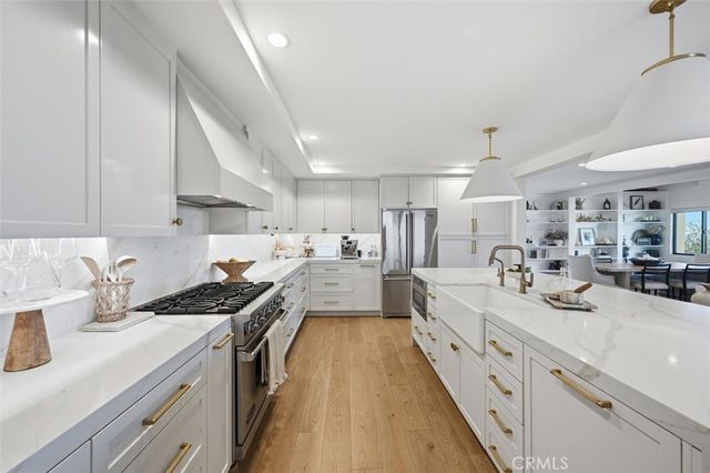 1016 Via Romero, Palos Verdes Estates, CA 90274