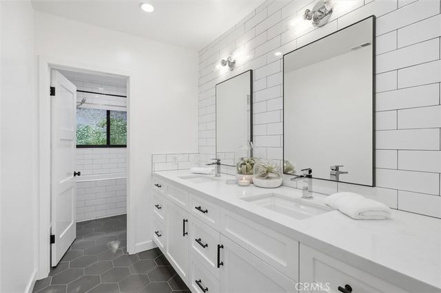 1016 Via Romero, Palos Verdes Estates, CA 90274