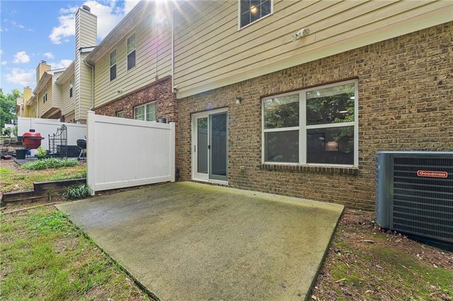 386 Creek Manor Way, Suwanee, GA 30024