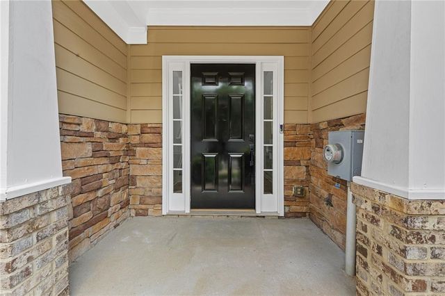 386 Creek Manor Way, Suwanee, GA 30024