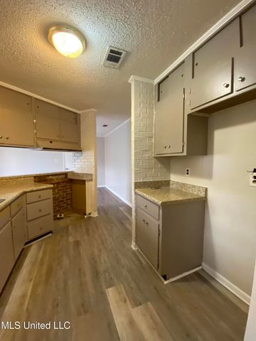 4316 Knowlcrest Drive, Moss Point, MS 39562