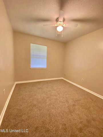 4316 Knowlcrest Drive, Moss Point, MS 39562