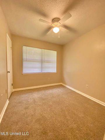 4316 Knowlcrest Drive, Moss Point, MS 39562