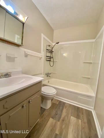 4316 Knowlcrest Drive, Moss Point, MS 39562