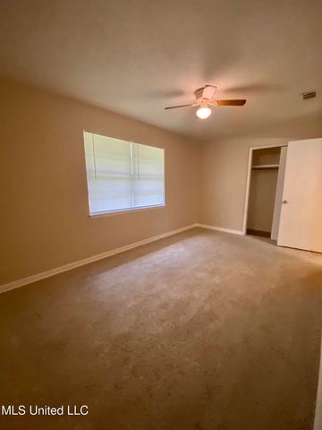 4316 Knowlcrest Drive, Moss Point, MS 39562