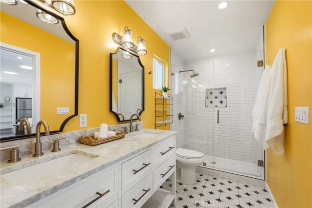 223 Chestnut Avenue, Los Angeles, CA 90042