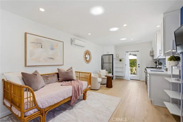 223 Chestnut Avenue, Los Angeles, CA 90042