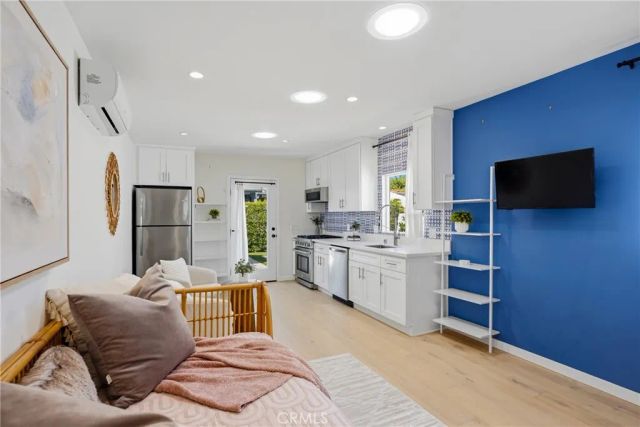 223 Chestnut Avenue, Los Angeles, CA 90042