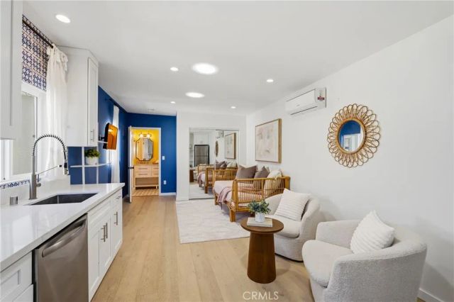 223 Chestnut Avenue, Los Angeles, CA 90042