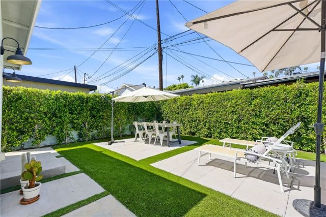 223 Chestnut Avenue, Los Angeles, CA 90042