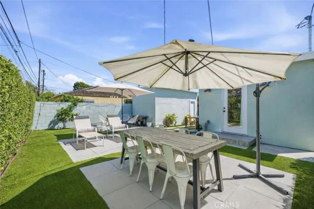 223 Chestnut Avenue, Los Angeles, CA 90042