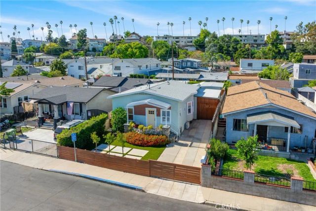 223 Chestnut Avenue, Los Angeles, CA 90042