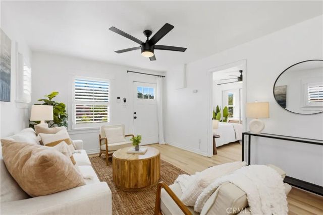 223 Chestnut Avenue, Los Angeles, CA 90042