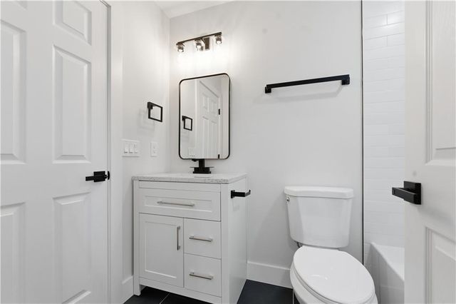 435 Lake Point Trace, Canton, GA 30114