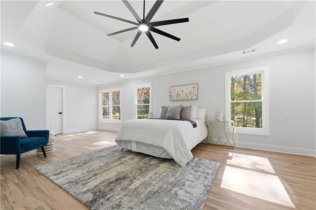 435 Lake Point Trace, Canton, GA 30114