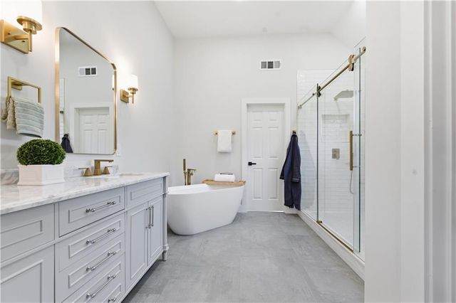 435 Lake Point Trace, Canton, GA 30114