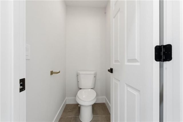 435 Lake Point Trace, Canton, GA 30114