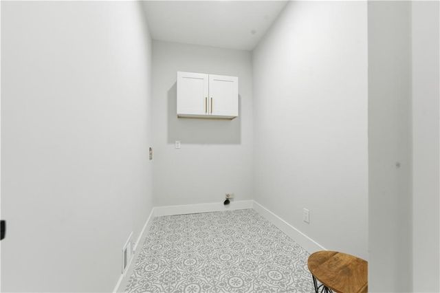 435 Lake Point Trace, Canton, GA 30114