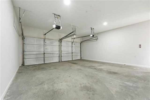 435 Lake Point Trace, Canton, GA 30114