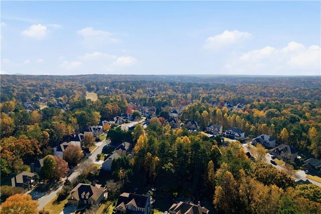 435 Lake Point Trace, Canton, GA 30114