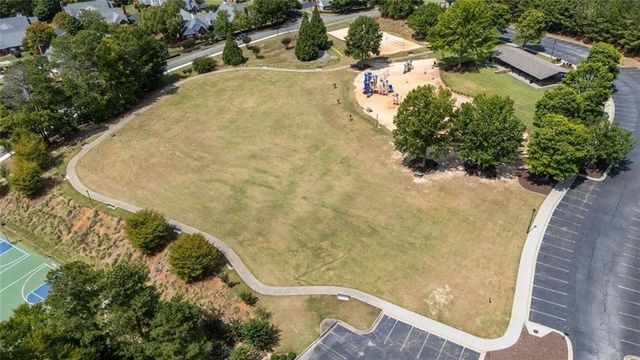 435 Lake Point Trace, Canton, GA 30114