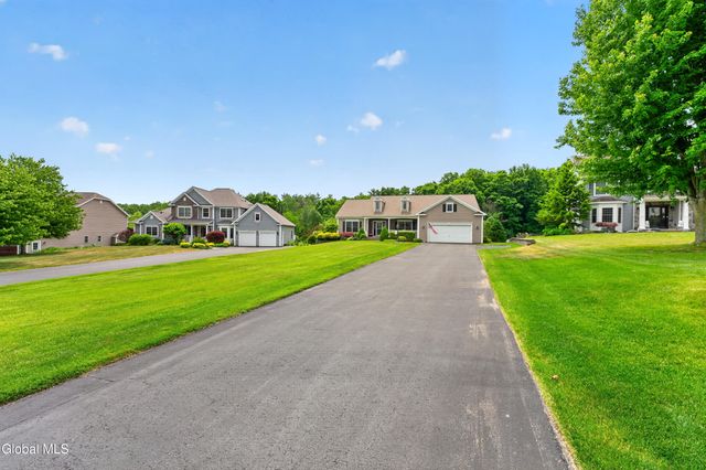 19 Addison Way, Clifton Park, NY 12148
