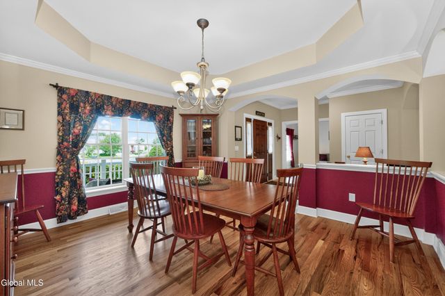 19 Addison Way, Clifton Park, NY 12148