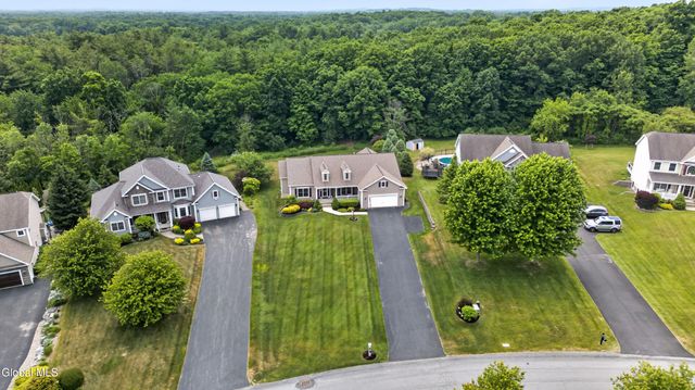 19 Addison Way, Clifton Park, NY 12148