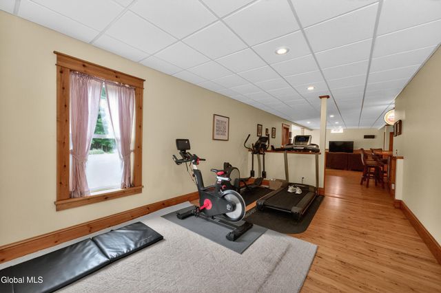 19 Addison Way, Clifton Park, NY 12148