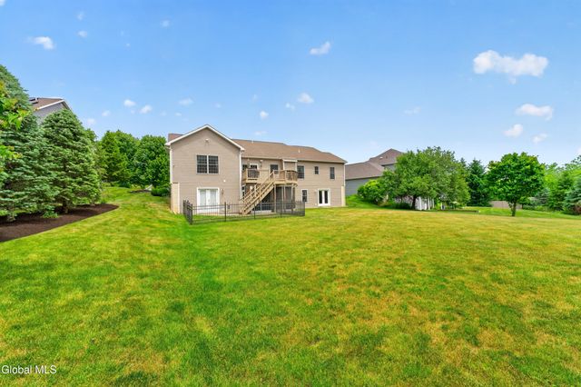 19 Addison Way, Clifton Park, NY 12148