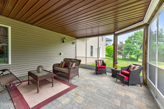19 Addison Way, Clifton Park, NY 12148
